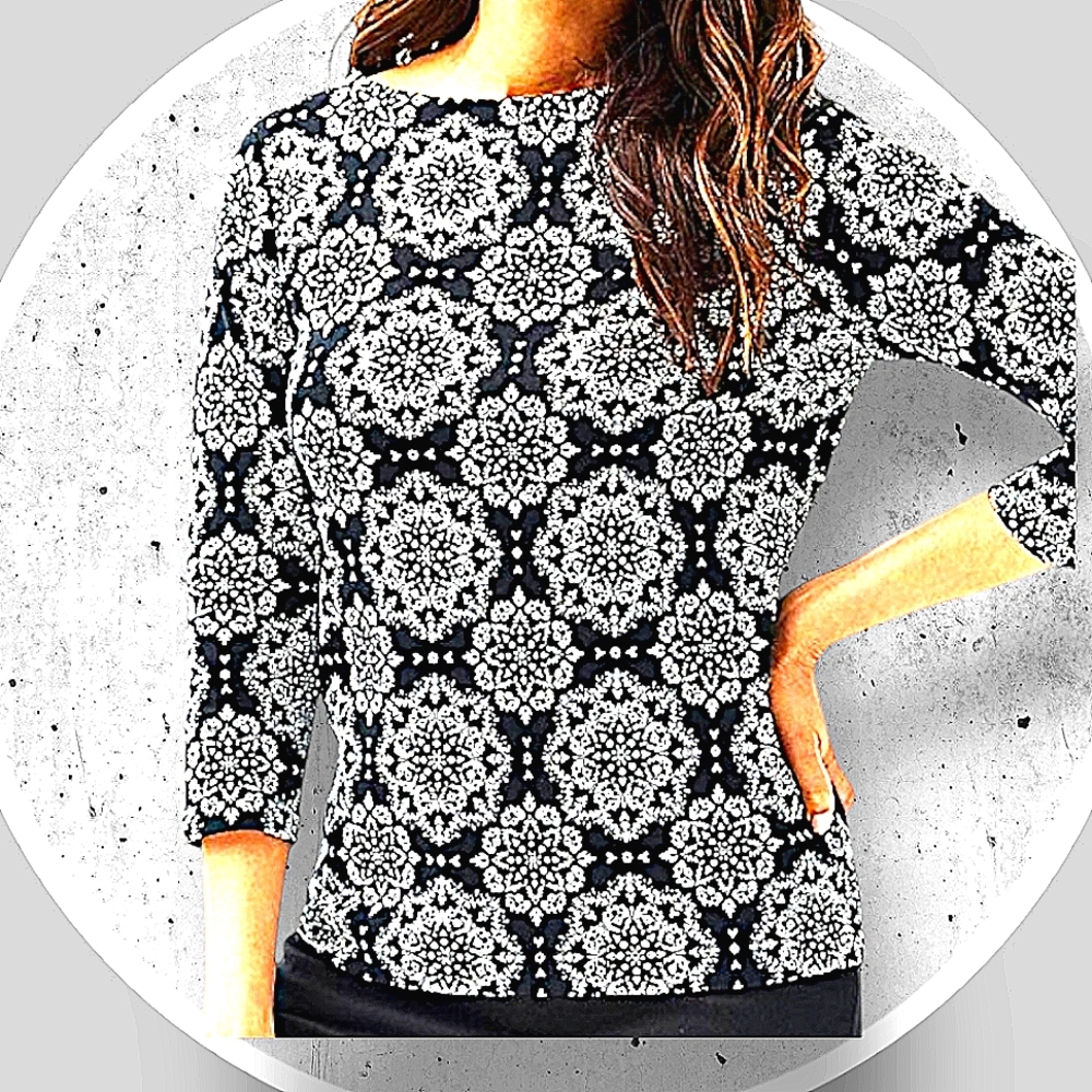 NWT XL Geometric Boat/Scoop Neck 3/4 Length - Elbow Sleeves Top